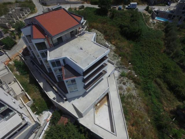 One bedroom apartment for sale in Tivat with sea view