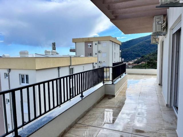 Three-room apartment in a new building with a sea view, Dubovica, Tivat