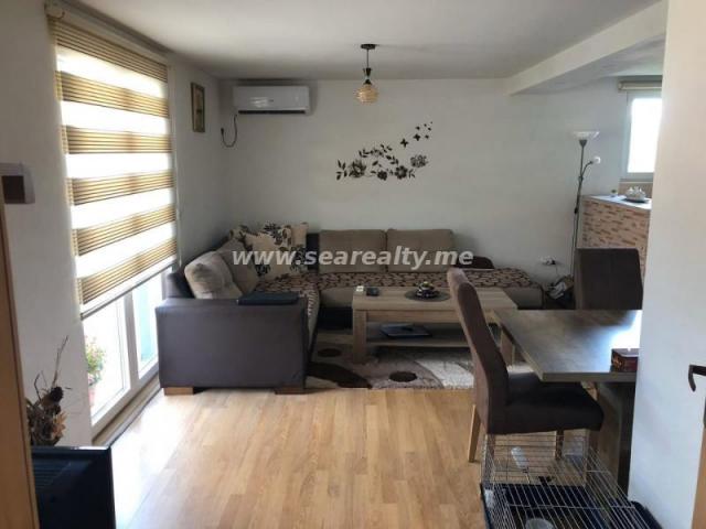 For sale a beautiful house in Gradiosnica, Tivat - great investment