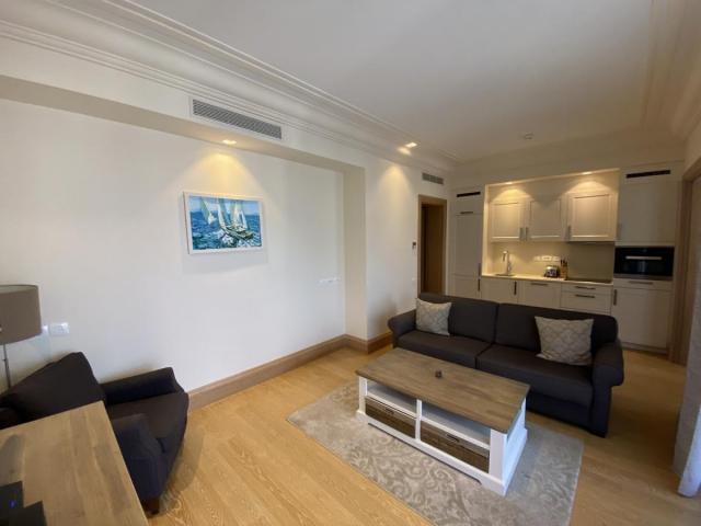 Exclusive one-bedroom apartment 76 m2, Tivat