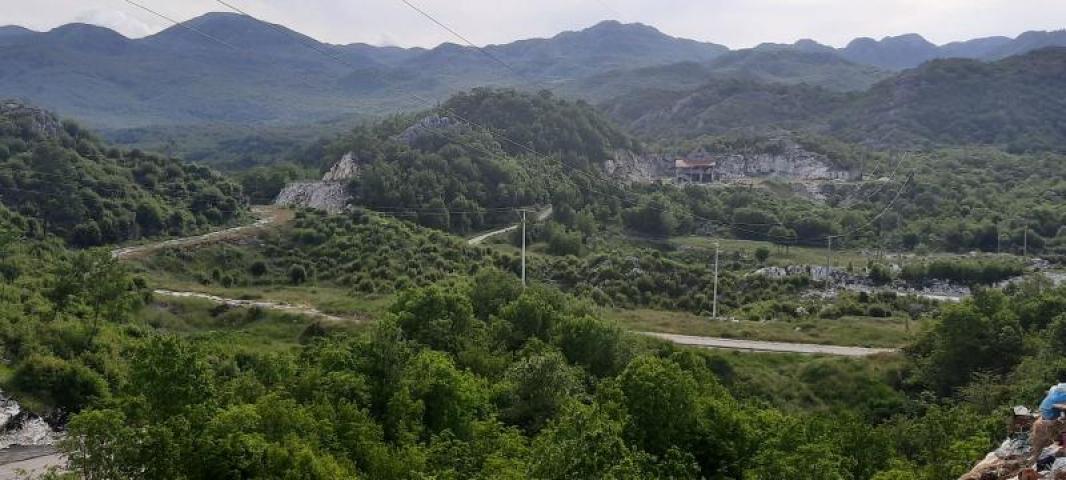 Land for sale in Cetinje 30. 000m2