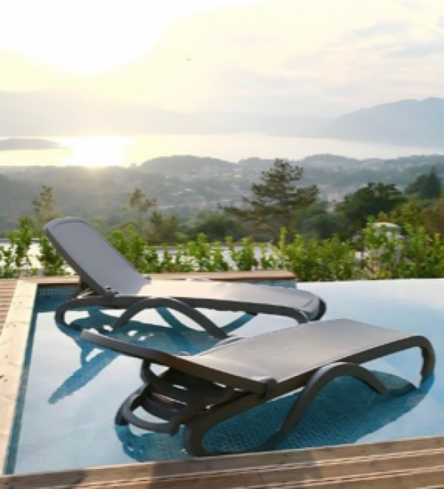 Luxurious home 213 m2 for sale, panoramic view, Tivat