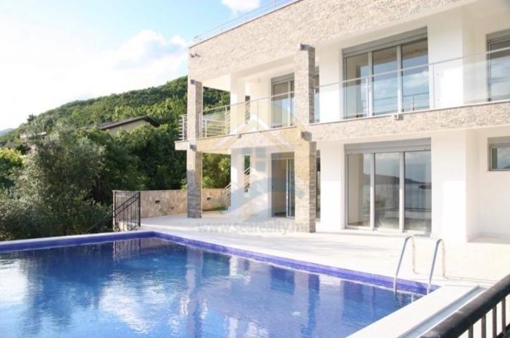 Beautiful villa with sea view in Kubor, Herceg Novi - Montenegro