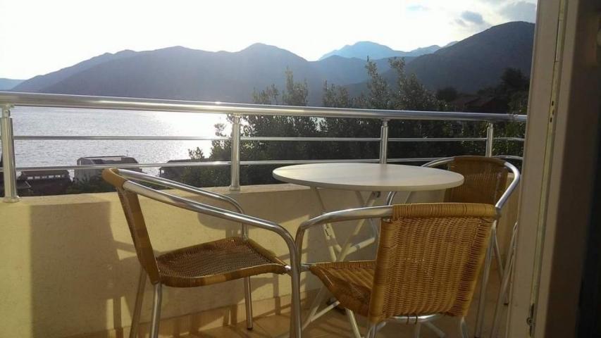 For sale one-bedroom apartment-Tivat d1934