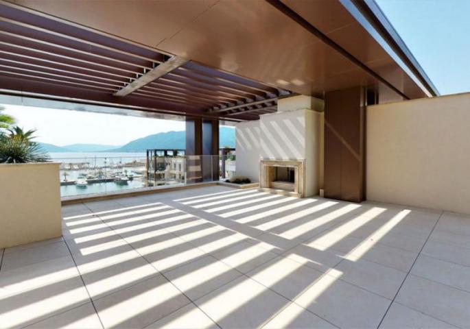 Luxury penthouse in Porto Montenegro