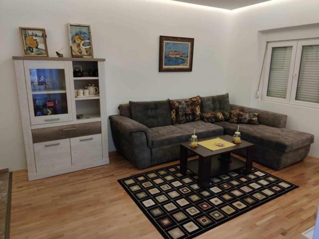 Two-room appartment 60 m2 for sale, Tivat, Seljanovo