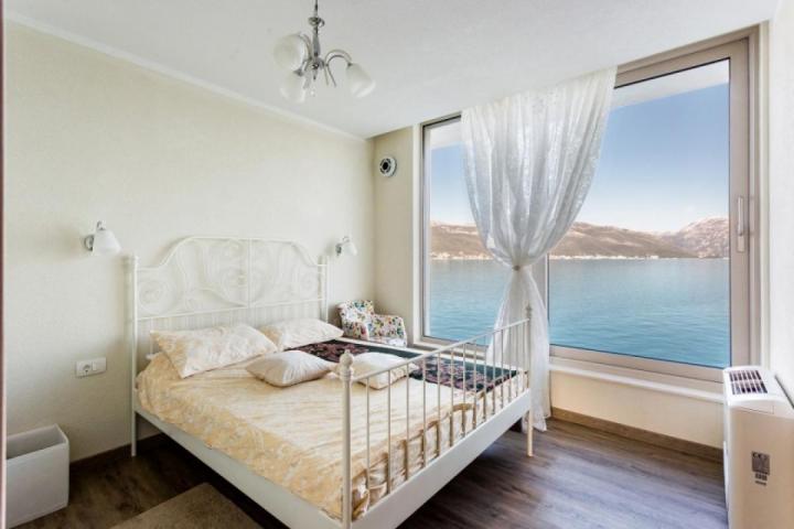 Exclusive villa one step from the sea, Krasici, Kotor