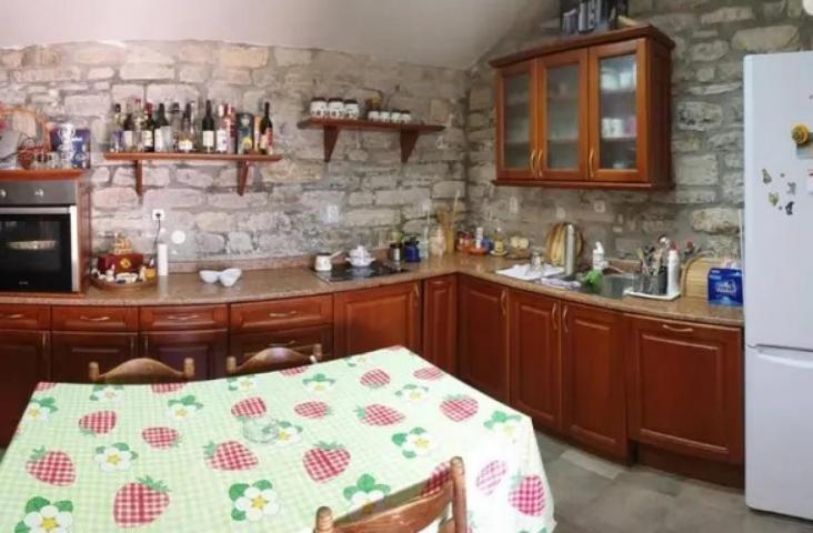 Beautiful house with a view of the sea in Kotor for rent