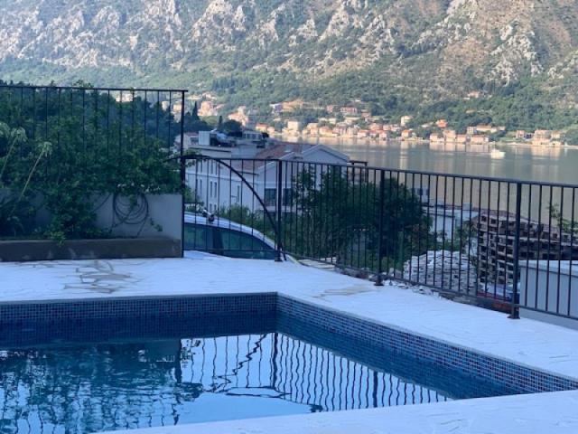 Apartments for sale in Dobrota, Kotor