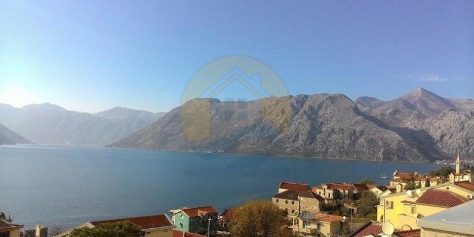 Two apartments with sea view in Dobrota, Kotor - Montenegro