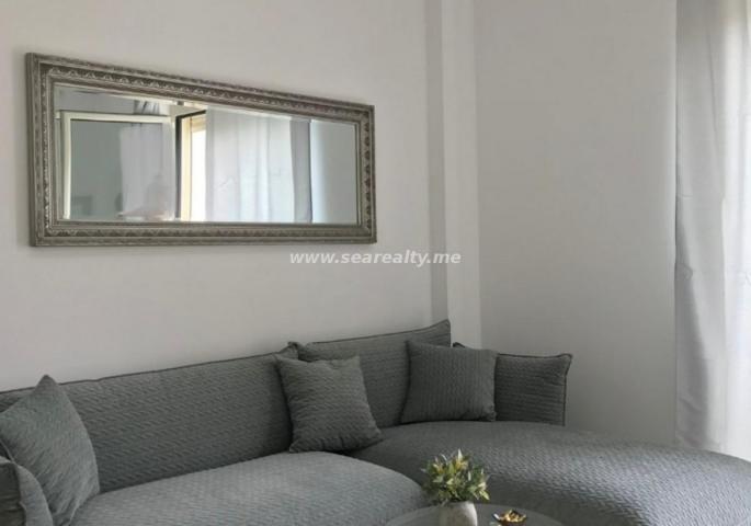 One-room apartment 56 m2 for sale in Budva