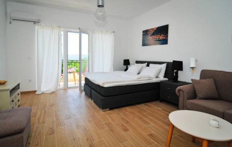 Two-bedroom long-term rent-Tivat