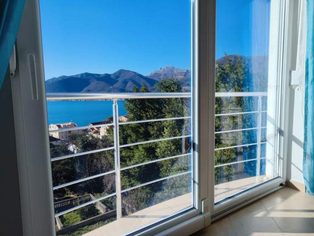 For sale one-bedroom apartment-Tivat d1934