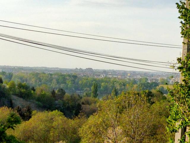 Građevinski plac 600m Popovica Staroiriški put TOP pogled