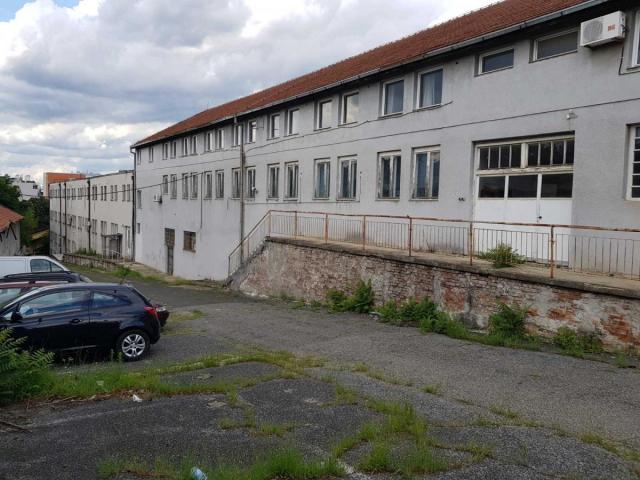 Izdavanje, Poslovni prostor, 800m2 , Bulevar kralja Aleksandra