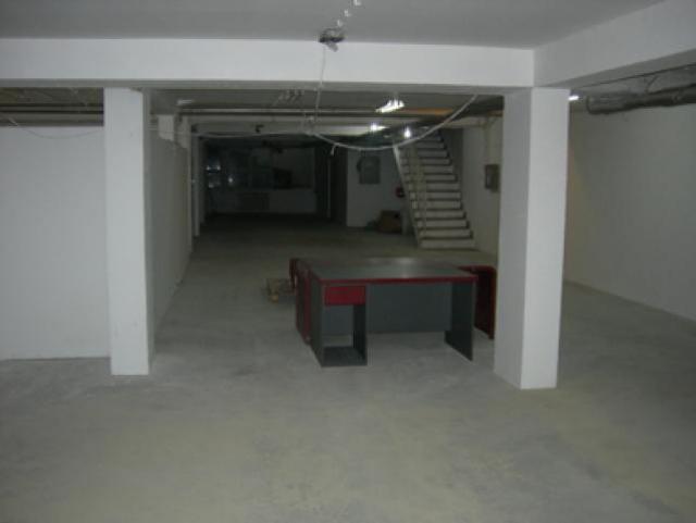 Izdavanje, Lokal, 700m2 , Centar (Palilula)