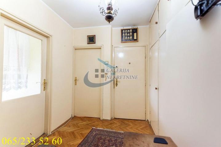 Palilula, Palilulska pijaca - 27. marta 79m2