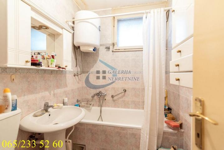 Palilula, Palilulska pijaca - 27. marta 79m2