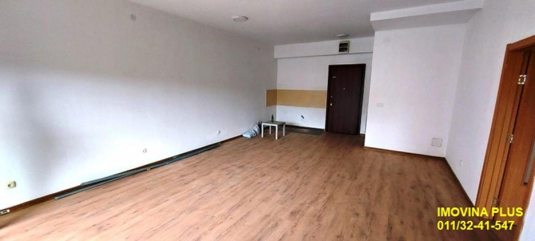 Saobraćajni fakultet - Vojvode Stepe, 80m2 + 50m2 terasa