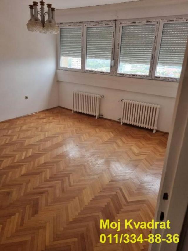 Niš, Medijana - Sinđelićev trg, 53m2