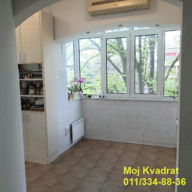 Voždovac, Fon - Vojvode Stepe, 75m2