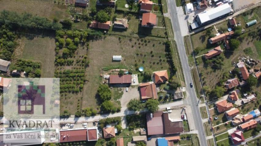 IZDAVANJE! Plac 40 ari, Obrenovac, Zvečka – 1 000 €