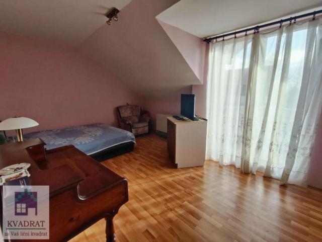 Kuća 205 m², 23, 38 ari, Obrenovac, Zvečka – 175 000 € (POLUNAMEŠTENA)