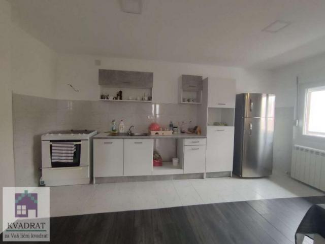 Kuća 228 m² + Pk, 6 ari, Obrenovac, Barič – 123 000 € (NAMEŠTENA)