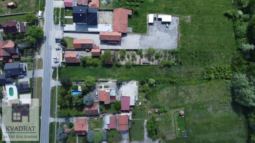 Građevinski plac 24 ara, Obrenovac, Zvečka – 47 500 €