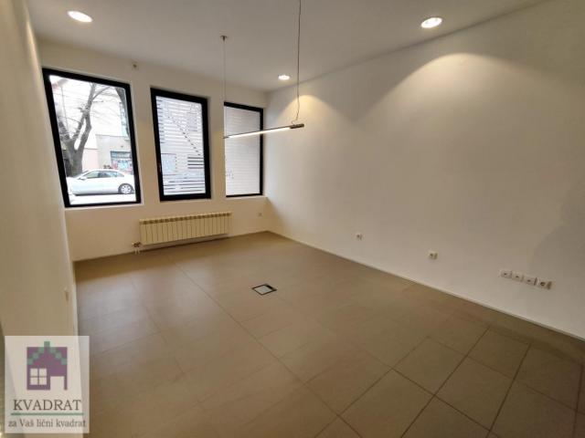 Poslovni prostor 59 m², Pr. Obrenovac – 106 200 €