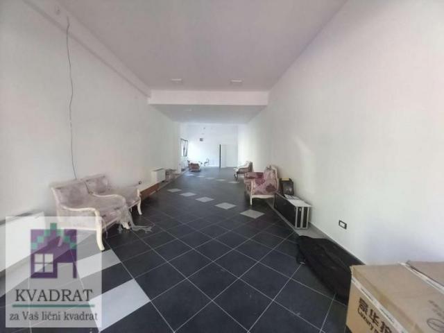 IZDAVANJE! Lokal 90 m², Obrenovac – 900 €