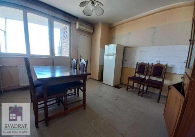 Dvosoban stan, 57 m² , VII sprat, Obrenovac, centar – 74 000