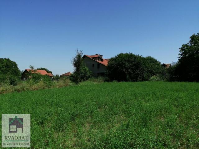 Plac 23 ara, Obrenovac, Zvečka – 21000 €