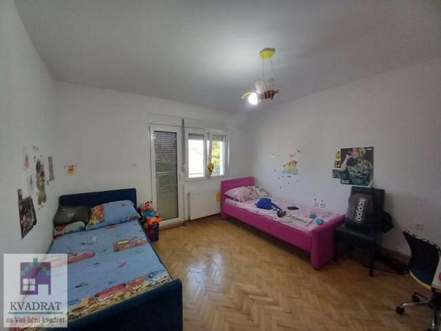 Kuća 290 m², 6, 5 ari  Obrenovac, Belo Polje – 175 000 € (NAMEŠTENA)