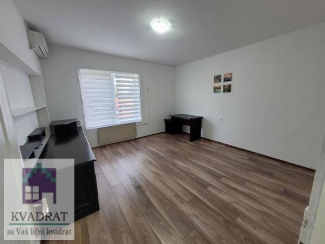 Poslovno-stambeni prostor 130 m², Pr + 1, Obrenovac – 1 250  € (IZDAVANJE)