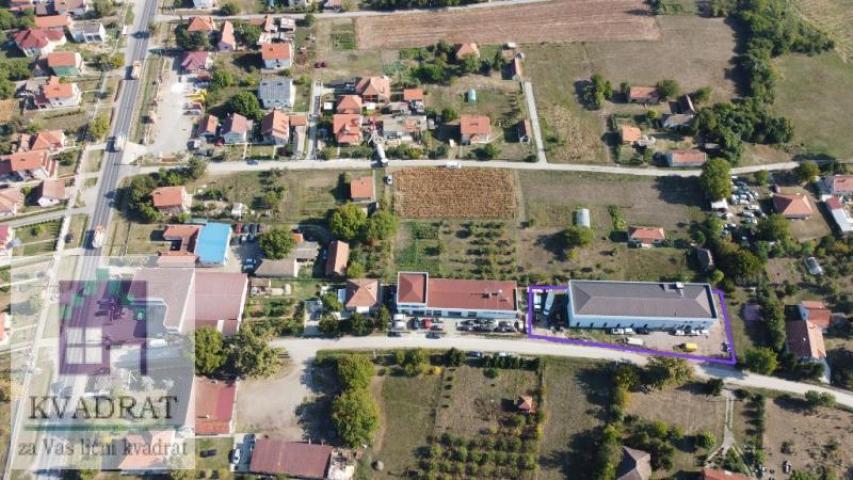 Hala 721 m², Obrenovac, Zvečka - 2 500 €