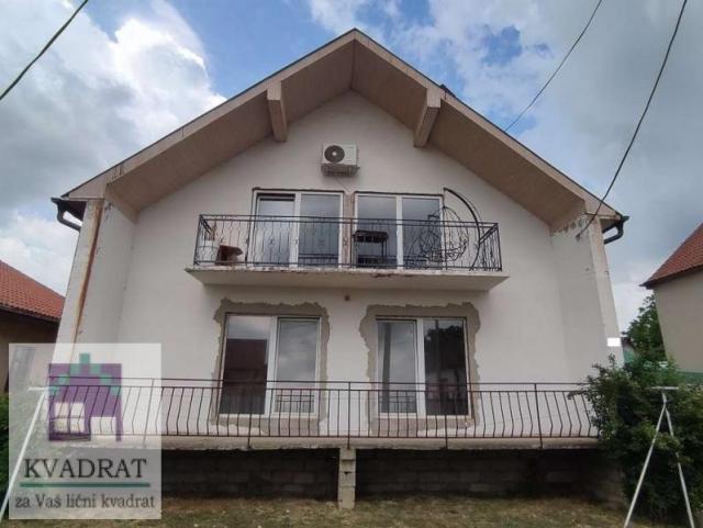 Kuća 239 m², 7 ari, Obrenovac, Belo Polje – 120 000 €