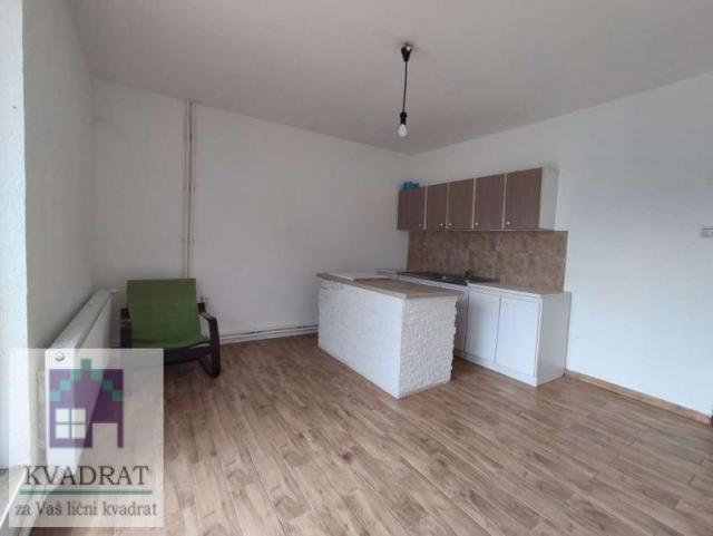 Kuća 239 m², 7 ari, Obrenovac, Belo Polje – 120 000 €