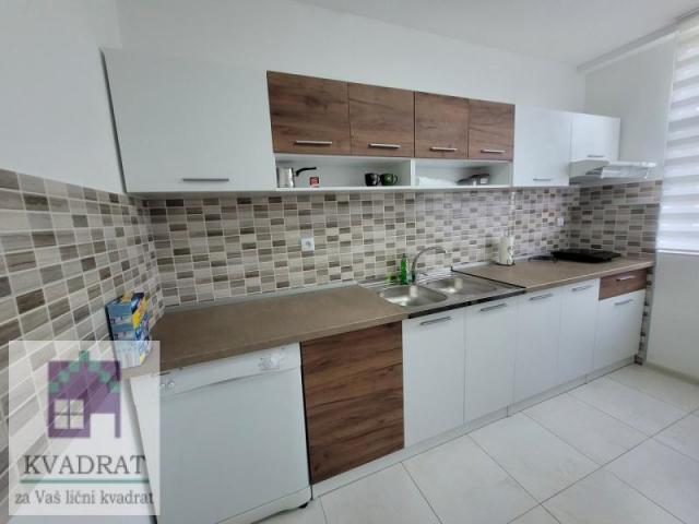 Poslovno-stambeni prostor 130 m², Pr + 1, Obrenovac – 1 250  € (IZDAVANJE)