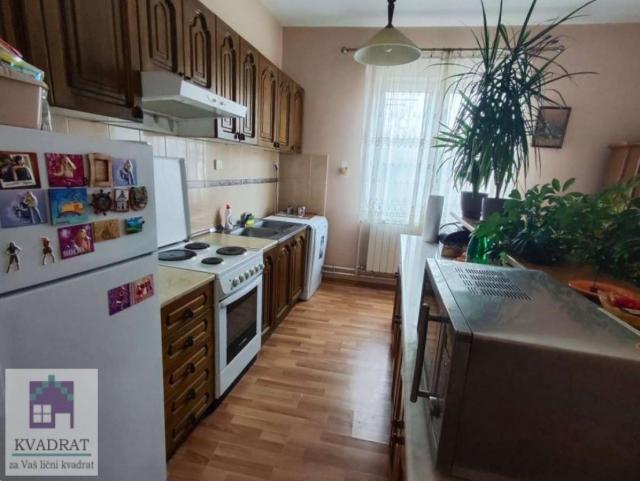 Kuća 205 m², 23, 38 ari, Obrenovac, Zvečka – 175 000 € (POLUNAMEŠTENA)