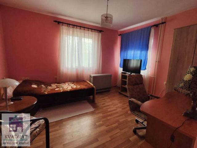 Kuća 205 m², 23, 38 ari, Obrenovac, Zvečka – 175 000 € (POLUNAMEŠTENA)