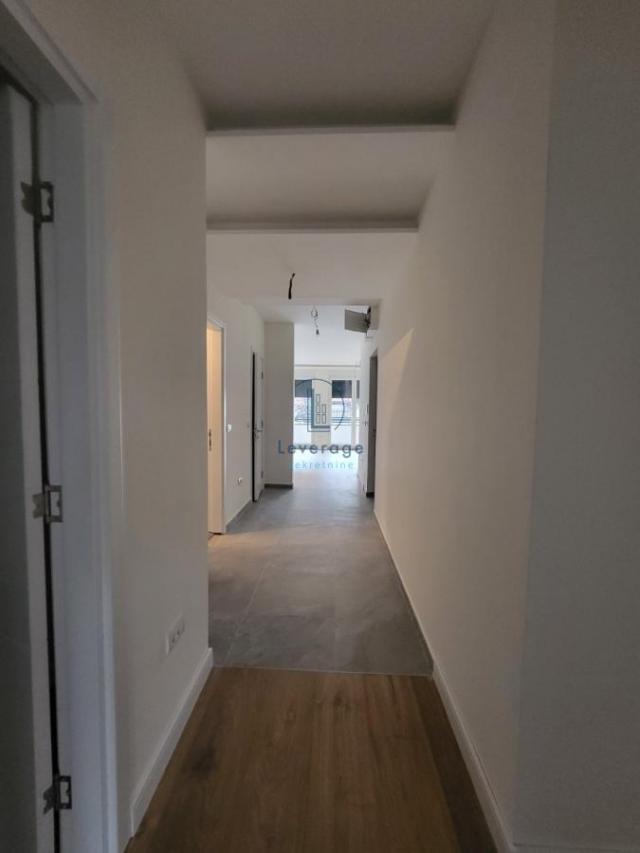 Lux, Učiteljsko naselje, 90, 35 + 10 m2