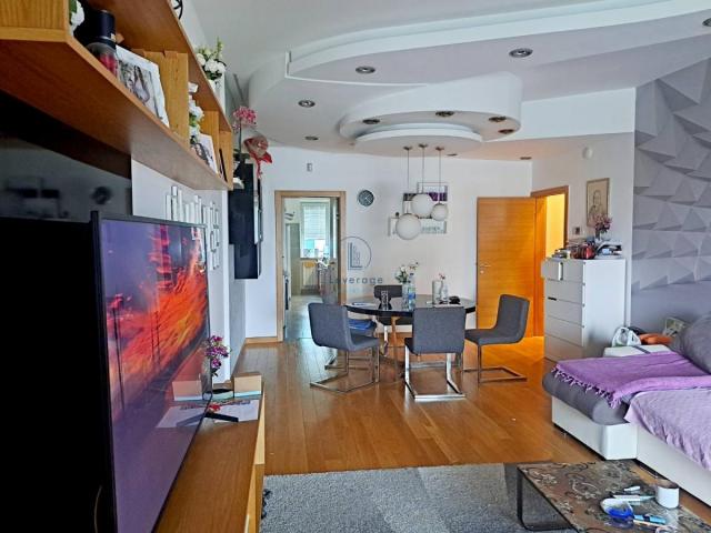 Lux, pet-friendly, Blok 19, 90 m2 + gar. mesto