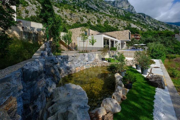 Lux Vila, Kotor, Dobrota, 470 m2