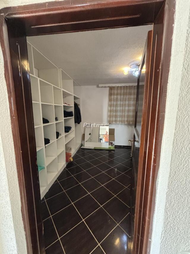 Haus 150 m2 auf einem Grundstück von 300 m2, Dobra Voda