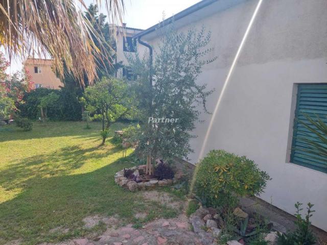 House 85m2 on a plot of 400m2 Susanj, Illino