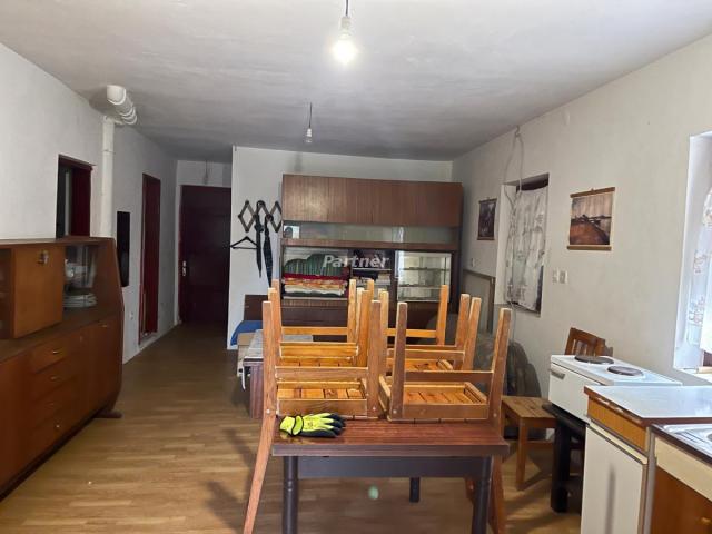 Haus 180 m2 in Sutomore