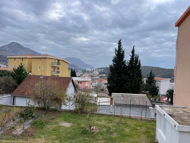 Haus 180 m2 in Sutomore