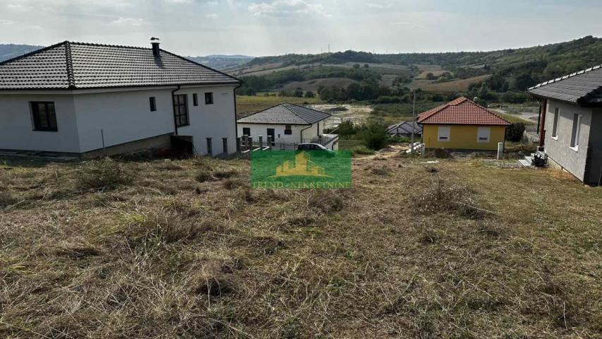 GRAĐEVINSKI PLAC-766m2-VEZIRAC! ODLIČAN!! HITNA PRODAJA!!