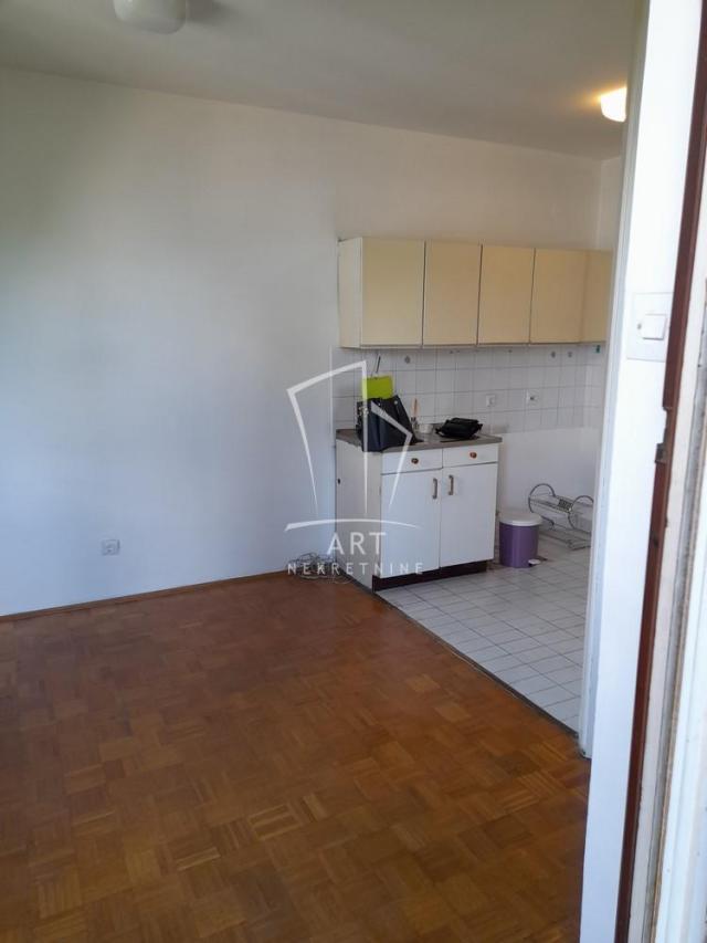 Vračar, Metohijska, 37m2+10m2 ID#5903